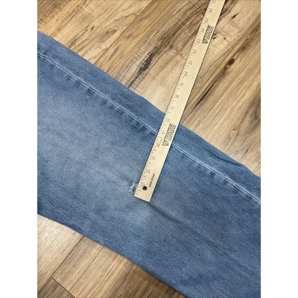Vintage Levi’s 505 Jeans Mens 38 x 32 Made in USA Light Wash 90s Small Hole Left - Picture 10 of 16
